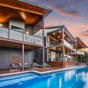  Holiday home Southwinds On By Hiha Australia